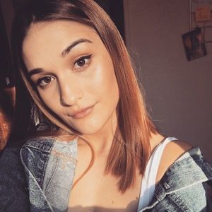 Meet your Posher, Haley